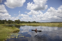Los ríos y la navegación en pequeñas canoas es frecuente en Guyana